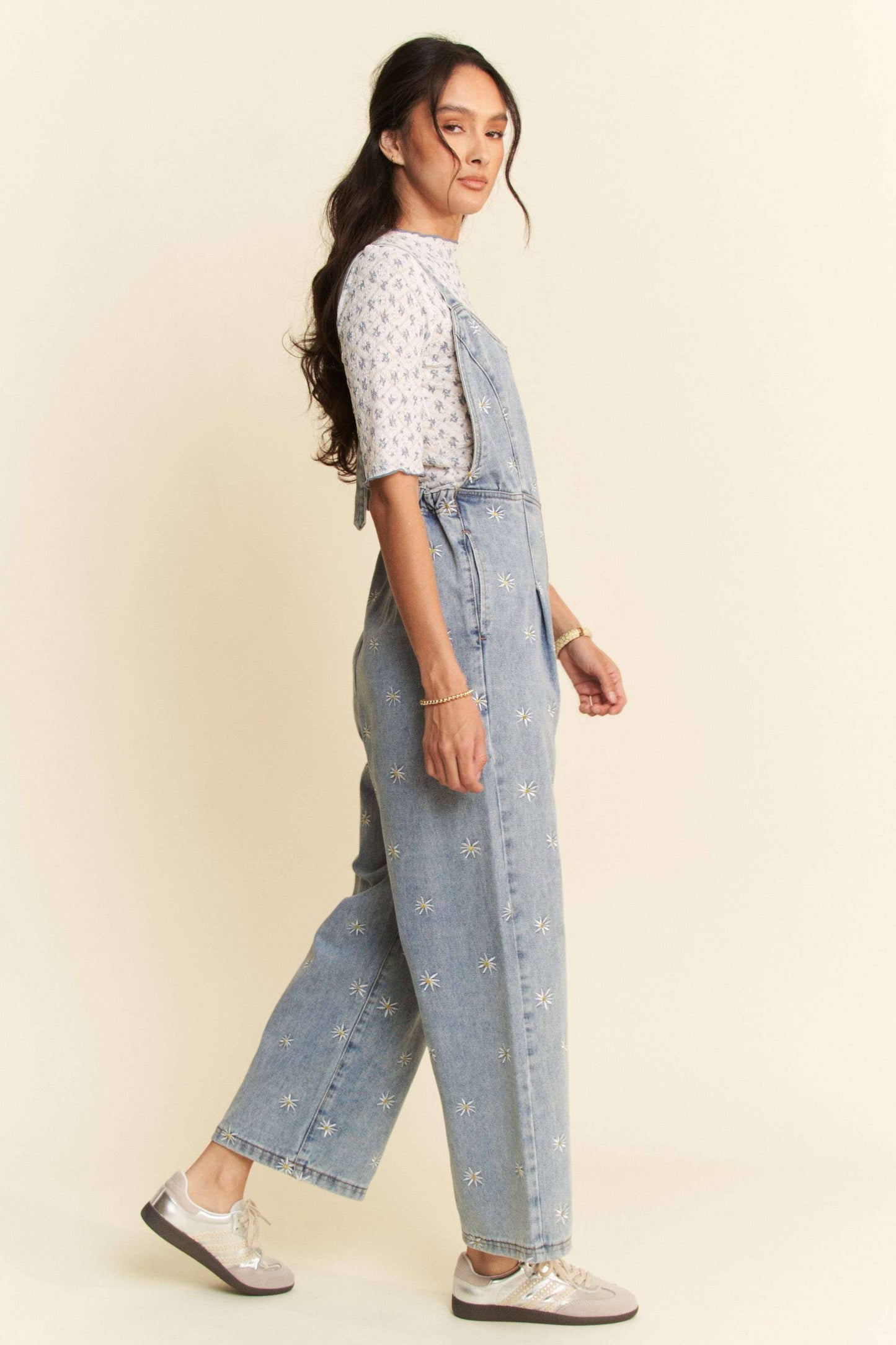 DAISY EMBROIDERED SIDE POCKET DENIM OVERALLS