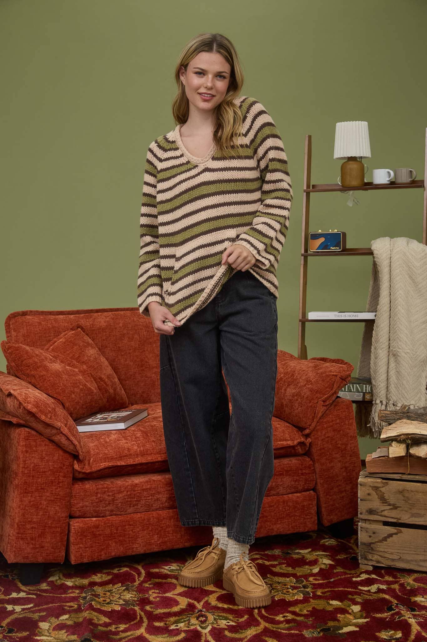 KANGAROO POCKET KNIT SWEATER
