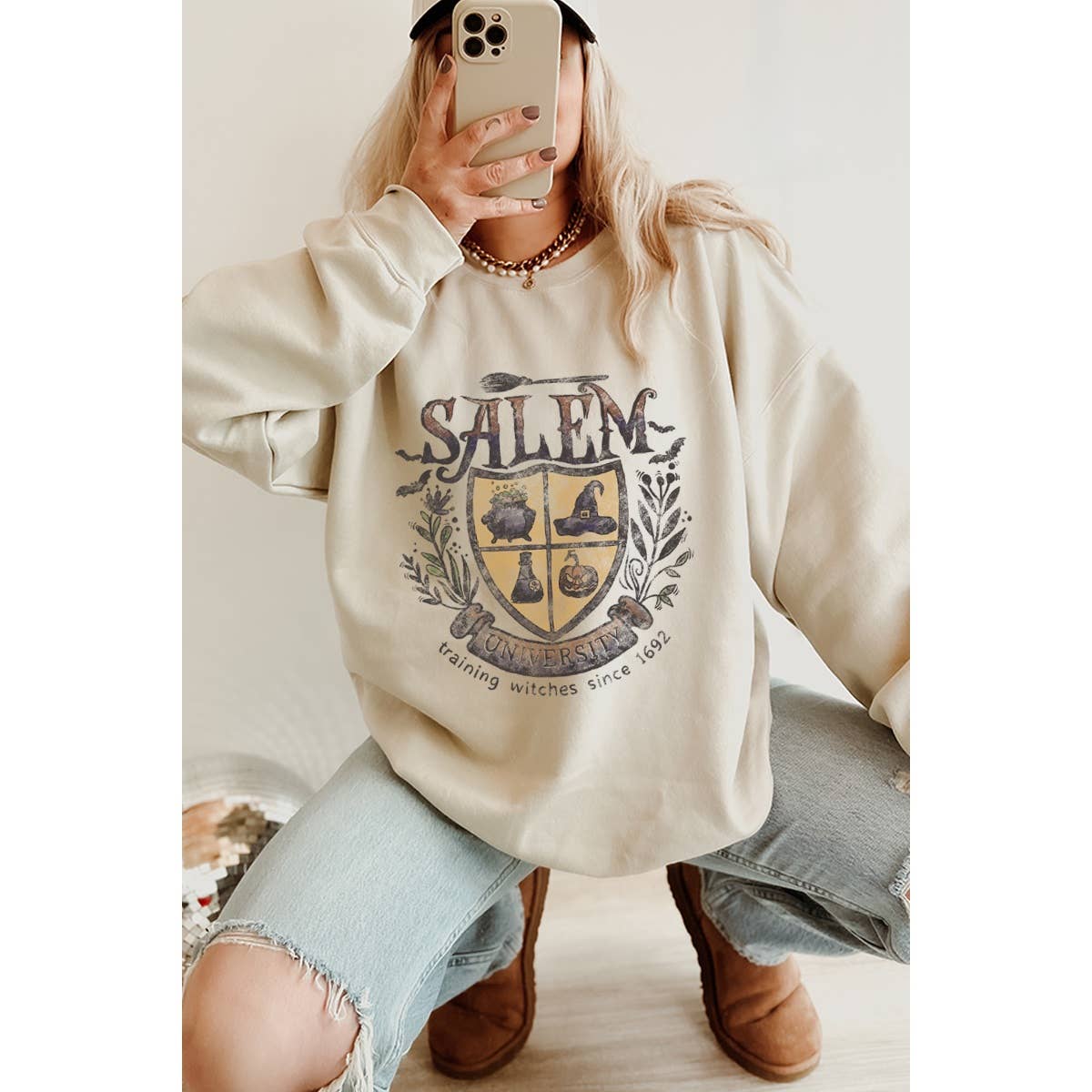 SALEM HALLOWEEN VINTAGE  GRAPHIC SWEATSHIRTS