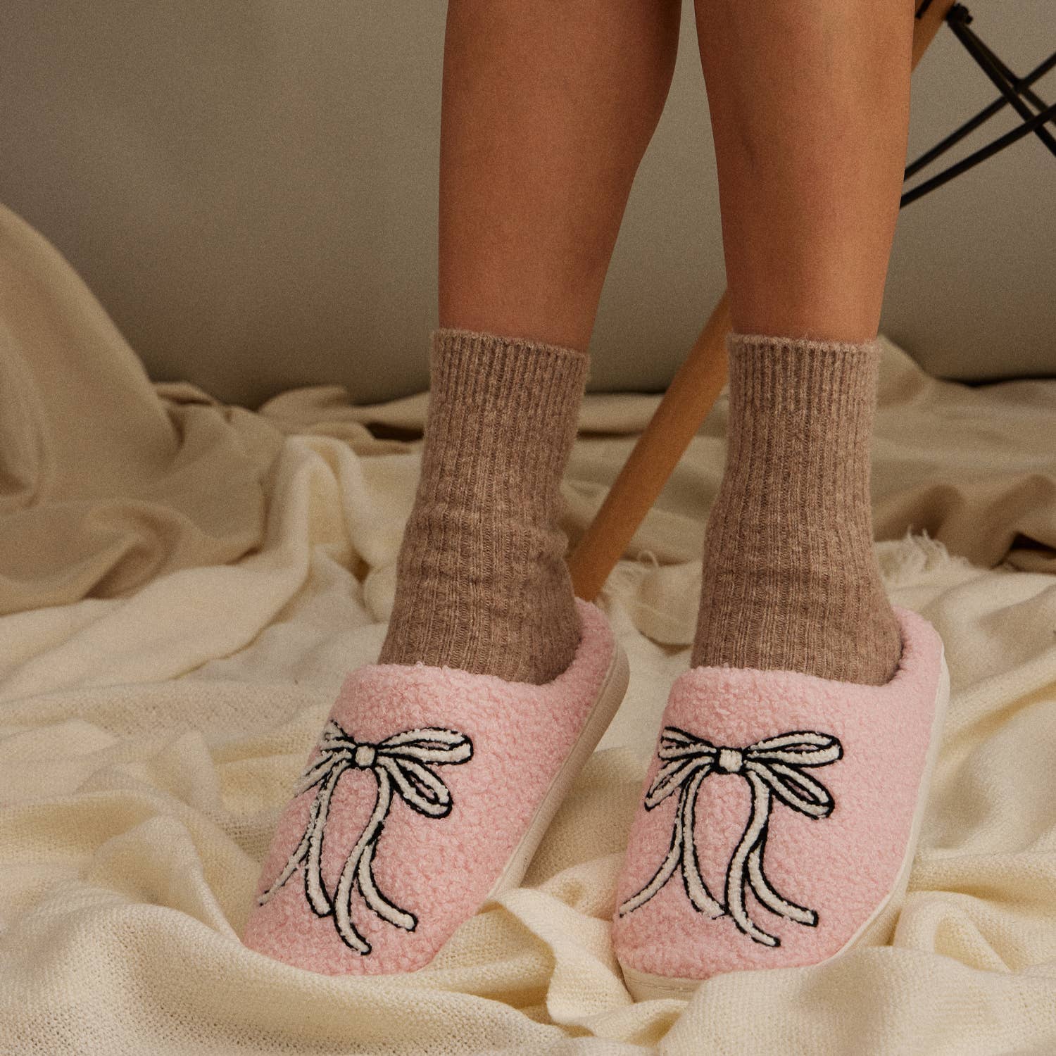 Ribbed Knit Crew Socks