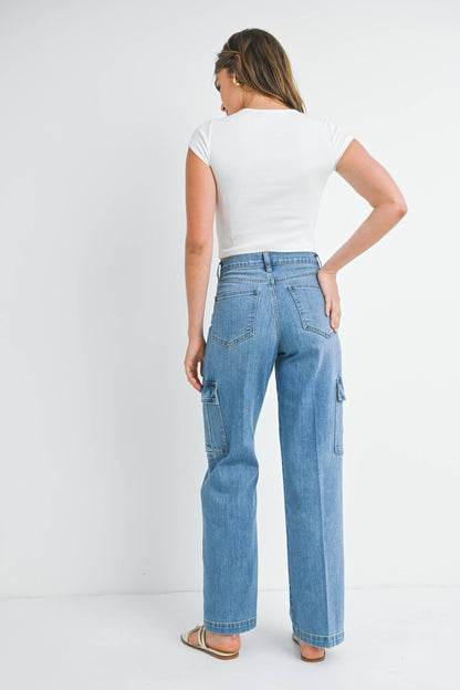 The Lightweight Stretch Cargo Jean