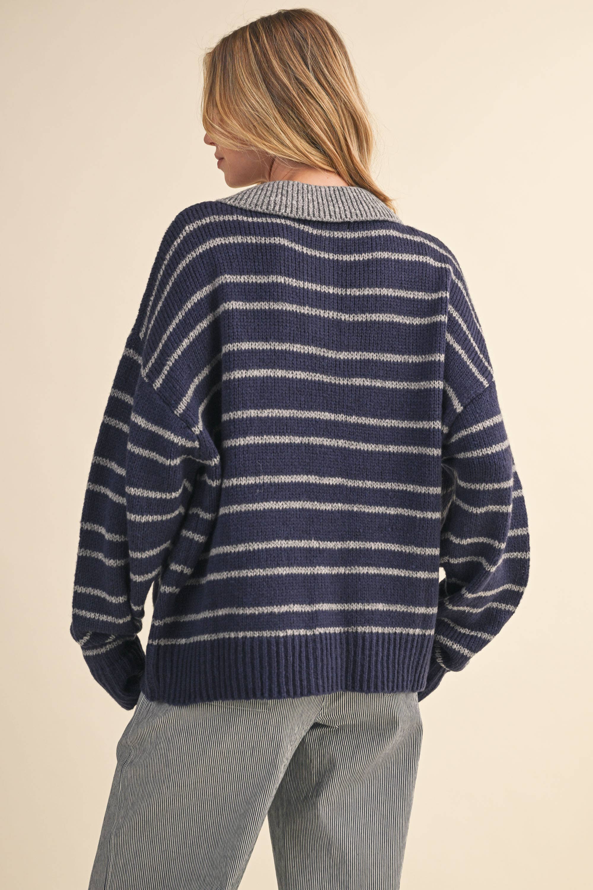 STRIPE SWEATER W/ COLLAR