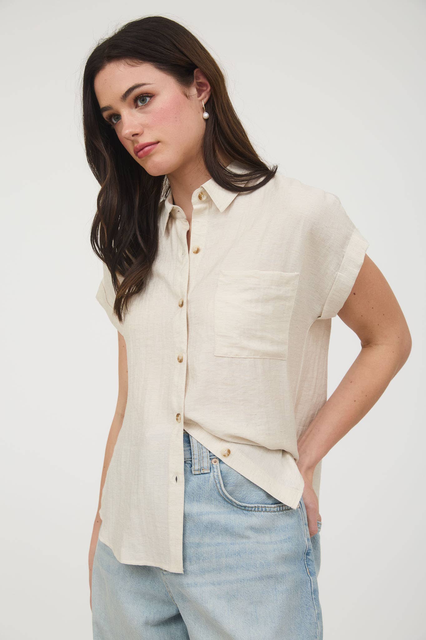 COLLARED CUFF SLEEVE BACK PINTUCK SHIRT