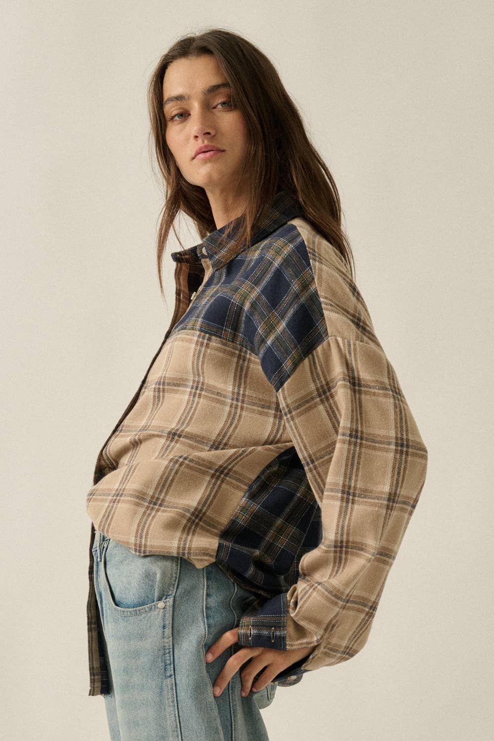 Colorblock Plaid Flannel Button-Up Shirt – Sand/Midnight