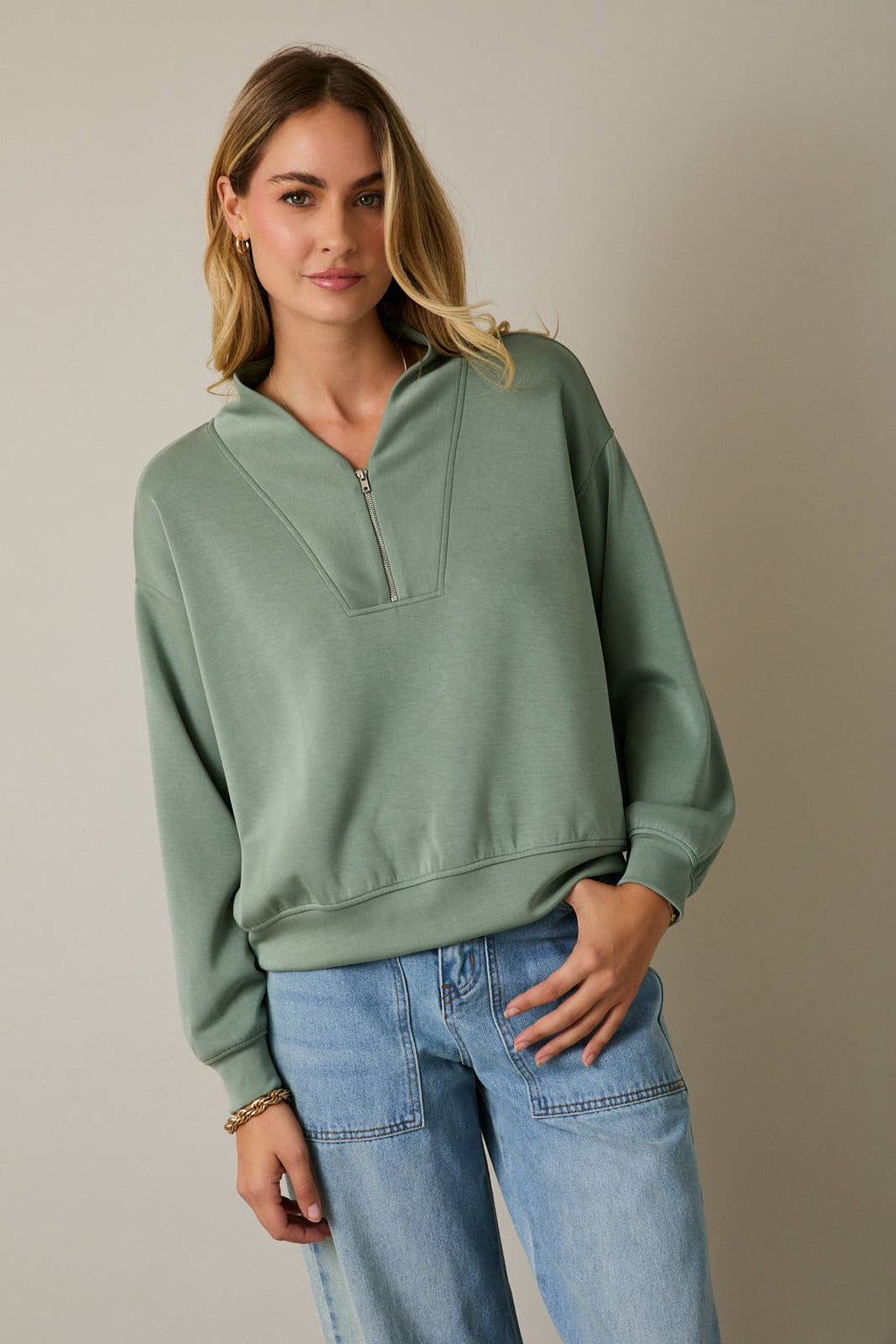 V-Neck Long Sleeve Zip Up Top – Green