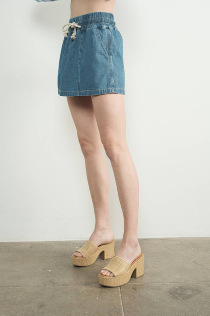 DENIM SMOCKED WAISTBAND SKORTS