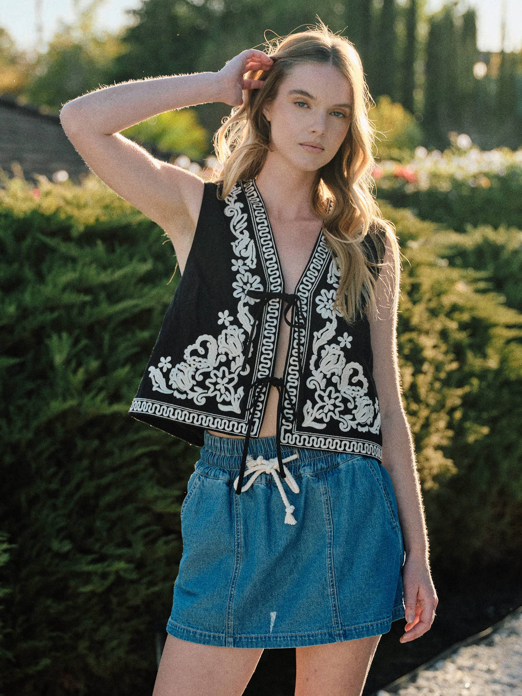 DENIM SMOCKED WAISTBAND SKORTS