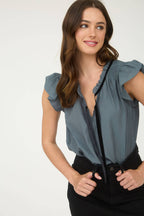 CONTRAST FRONT TIE DETAIL SHORT SLEEVE BLOUSE