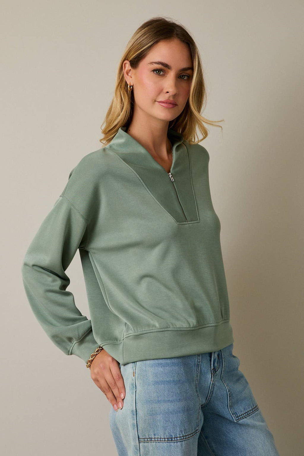 V-Neck Long Sleeve Zip Up Top – Green