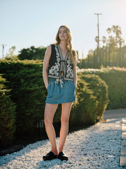 DENIM SMOCKED WAISTBAND SKORTS