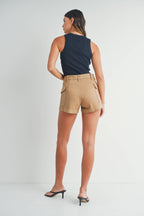 Honey khaki cargo shorts - close-up of stretch fabric and pocket