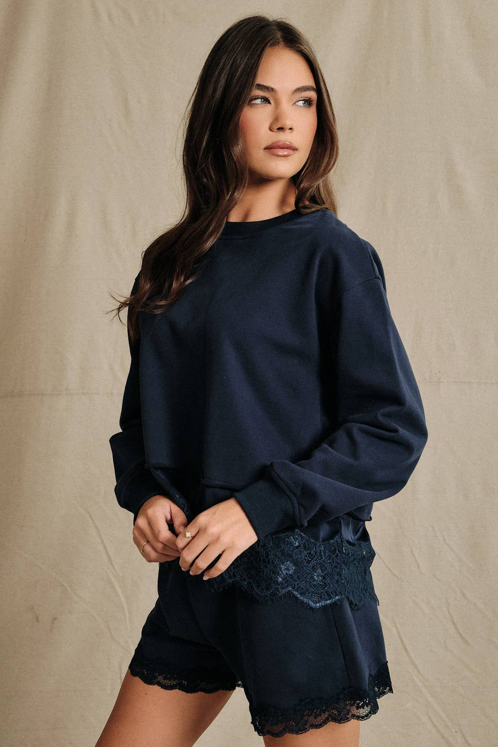 Lace-Trim Hem Crewneck Sweatshirt