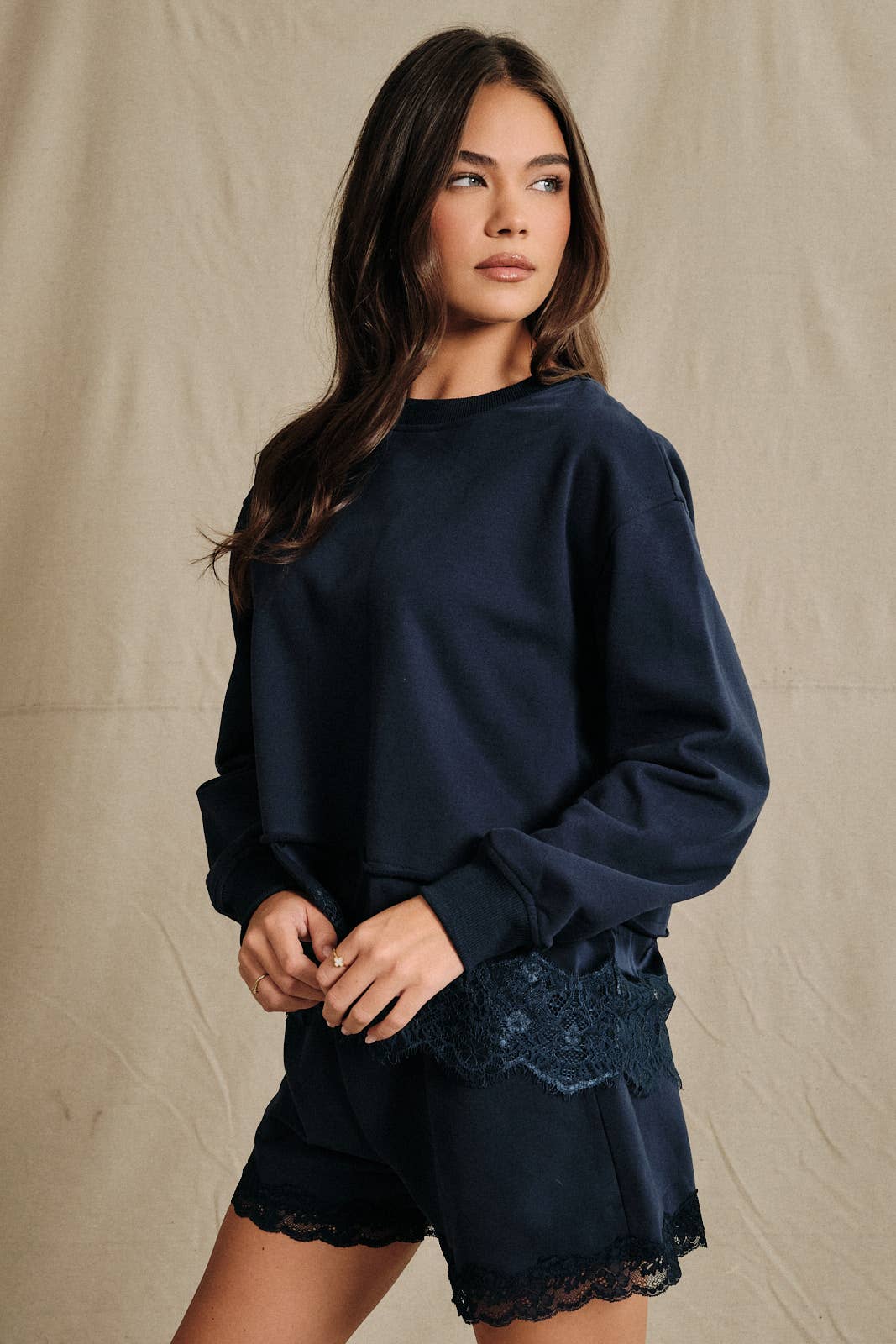 Lace-Trim Hem Crewneck Sweatshirt