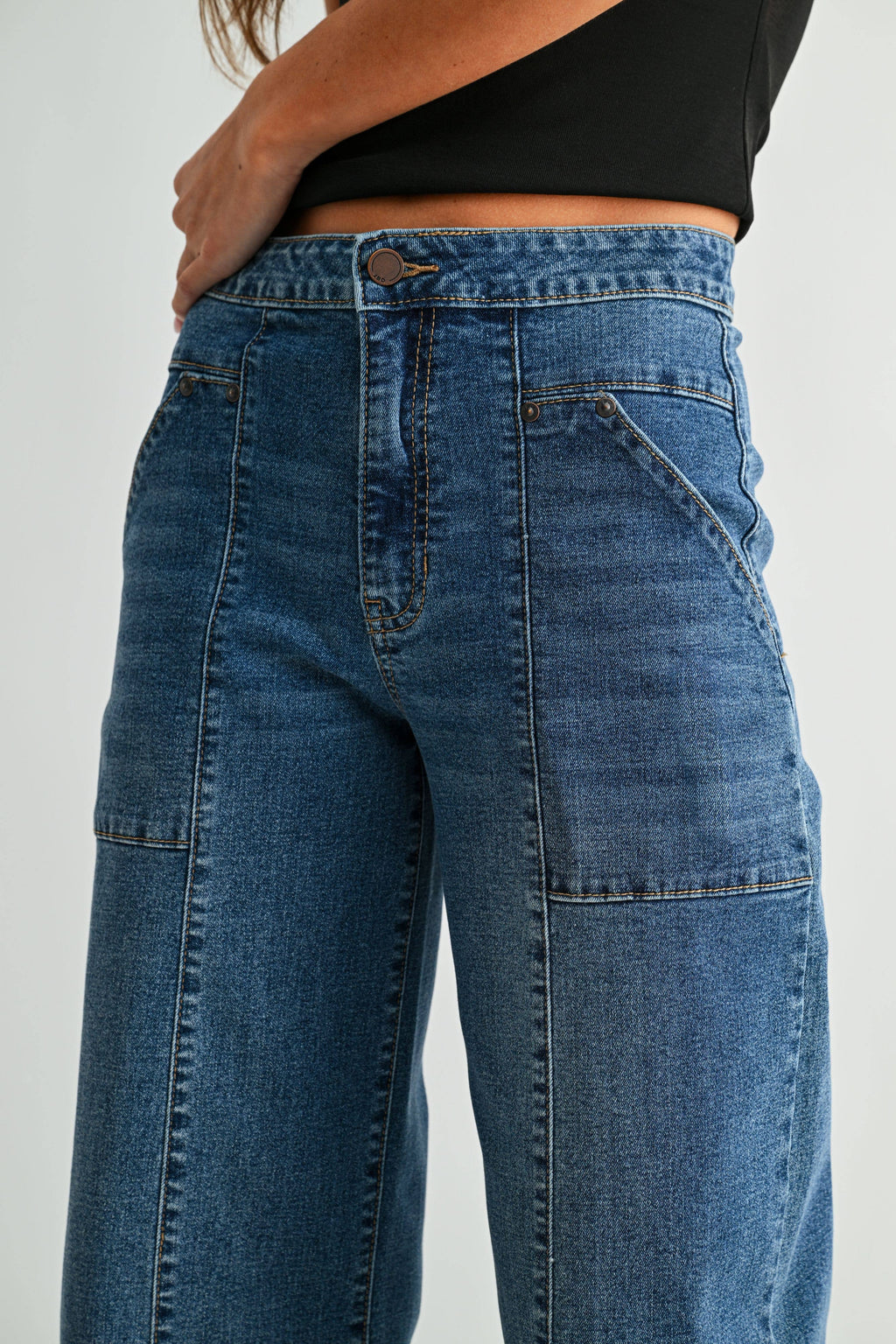 Pork Chop Pocket Straight Jeans – Medium Denim