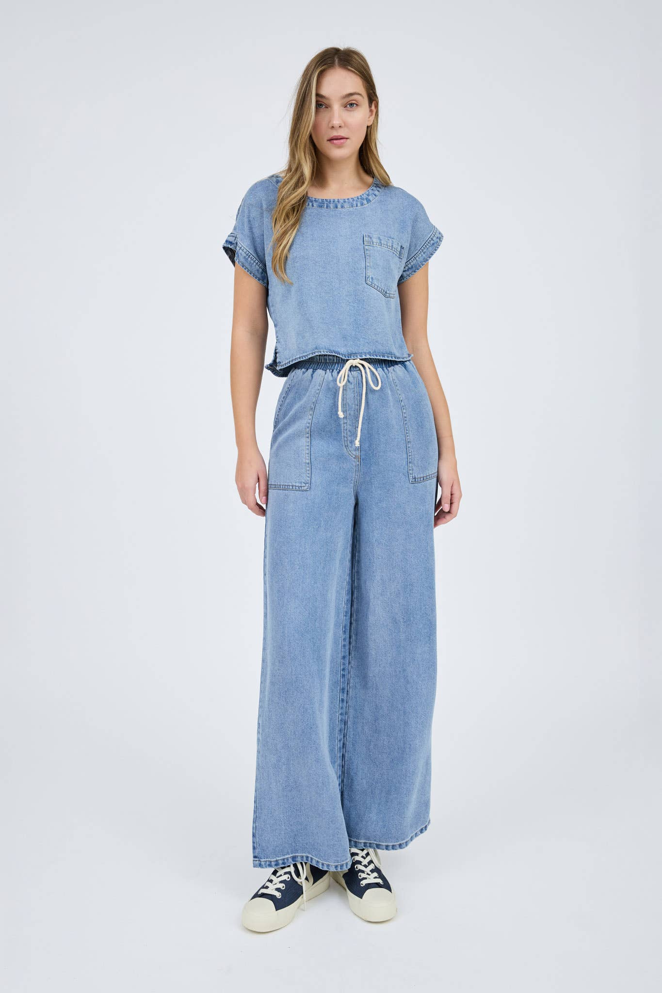 WASHED CHAMBRAY BOAT NECK SHORT SLEEVE CROP TOP