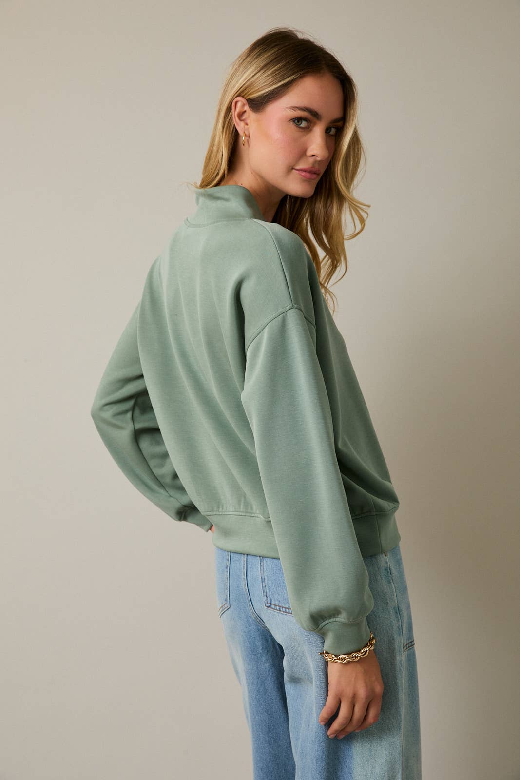 V-Neck Long Sleeve Zip Up Top – Green