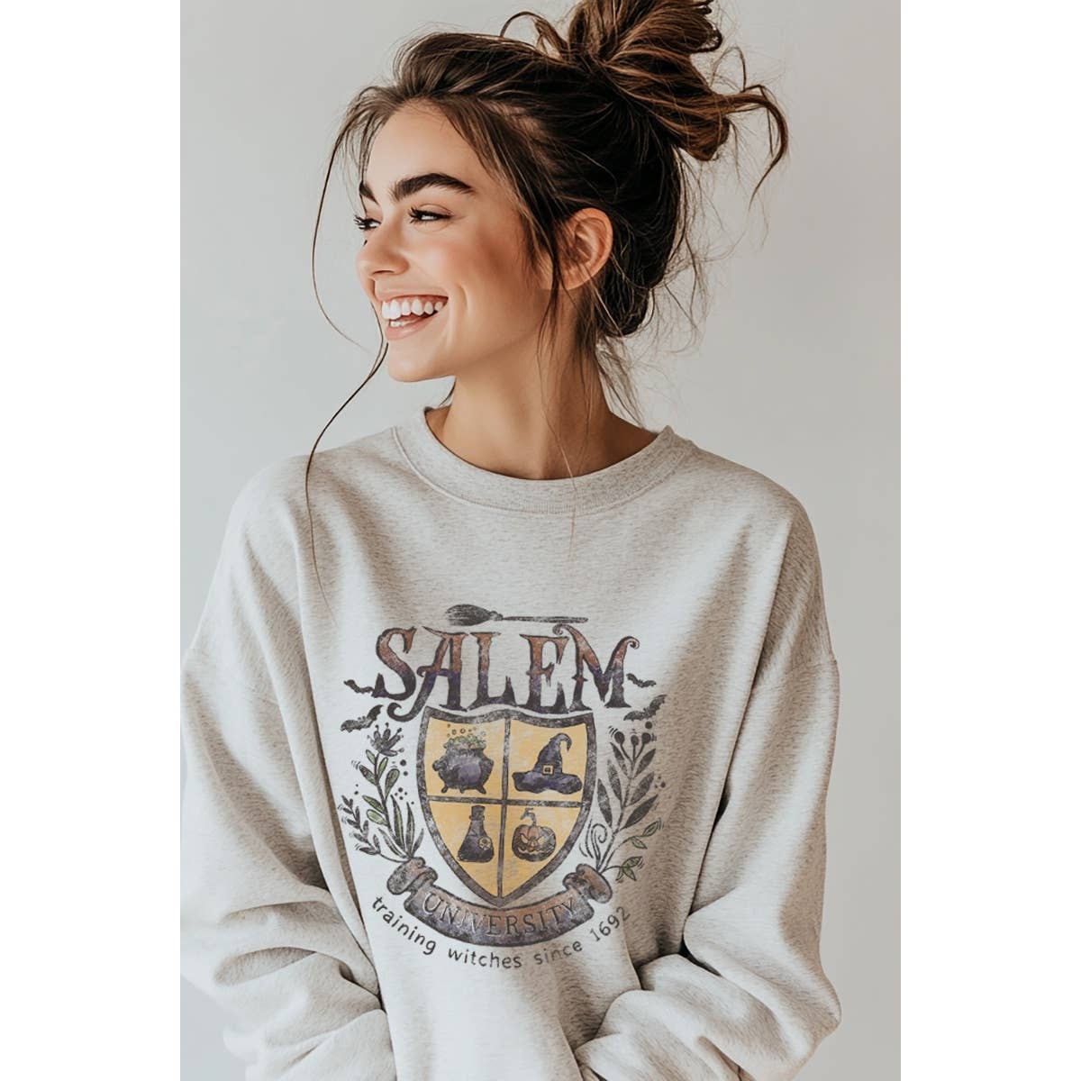 SALEM HALLOWEEN VINTAGE  GRAPHIC SWEATSHIRTS