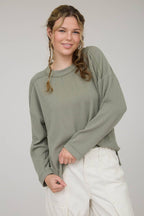 CREW NECK RIBBED LONG SLEEVE KNIT TOP