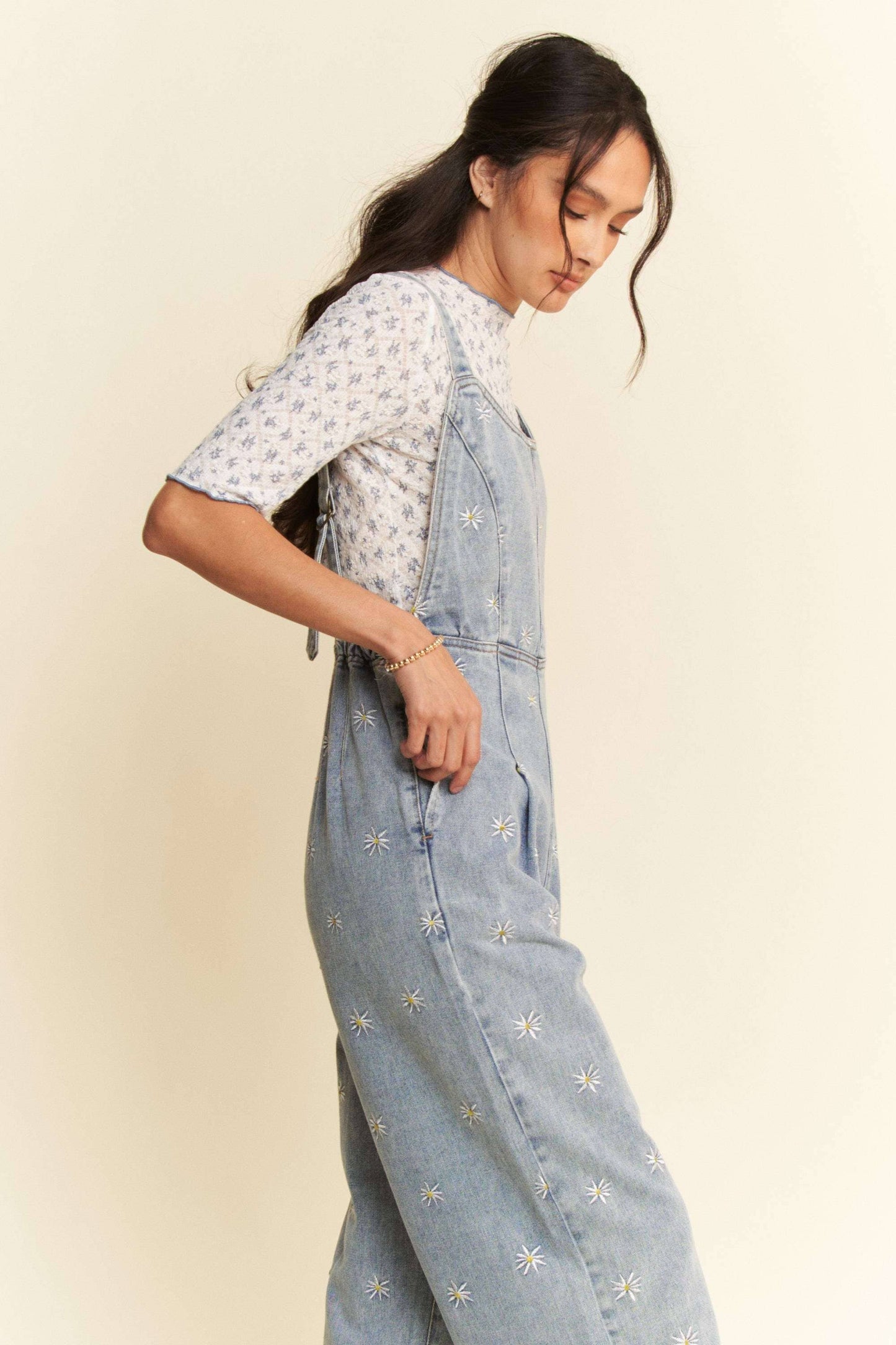 DAISY EMBROIDERED SIDE POCKET DENIM OVERALLS