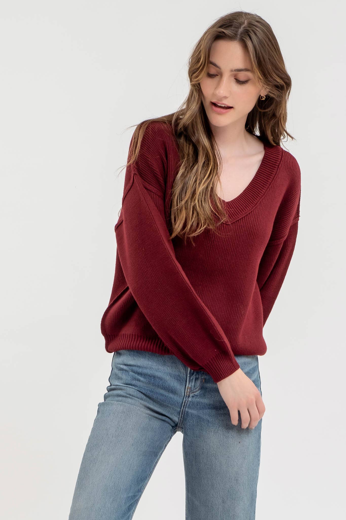 EXPOSED SEAM V NECK PULLOVER KNIT SWEATER