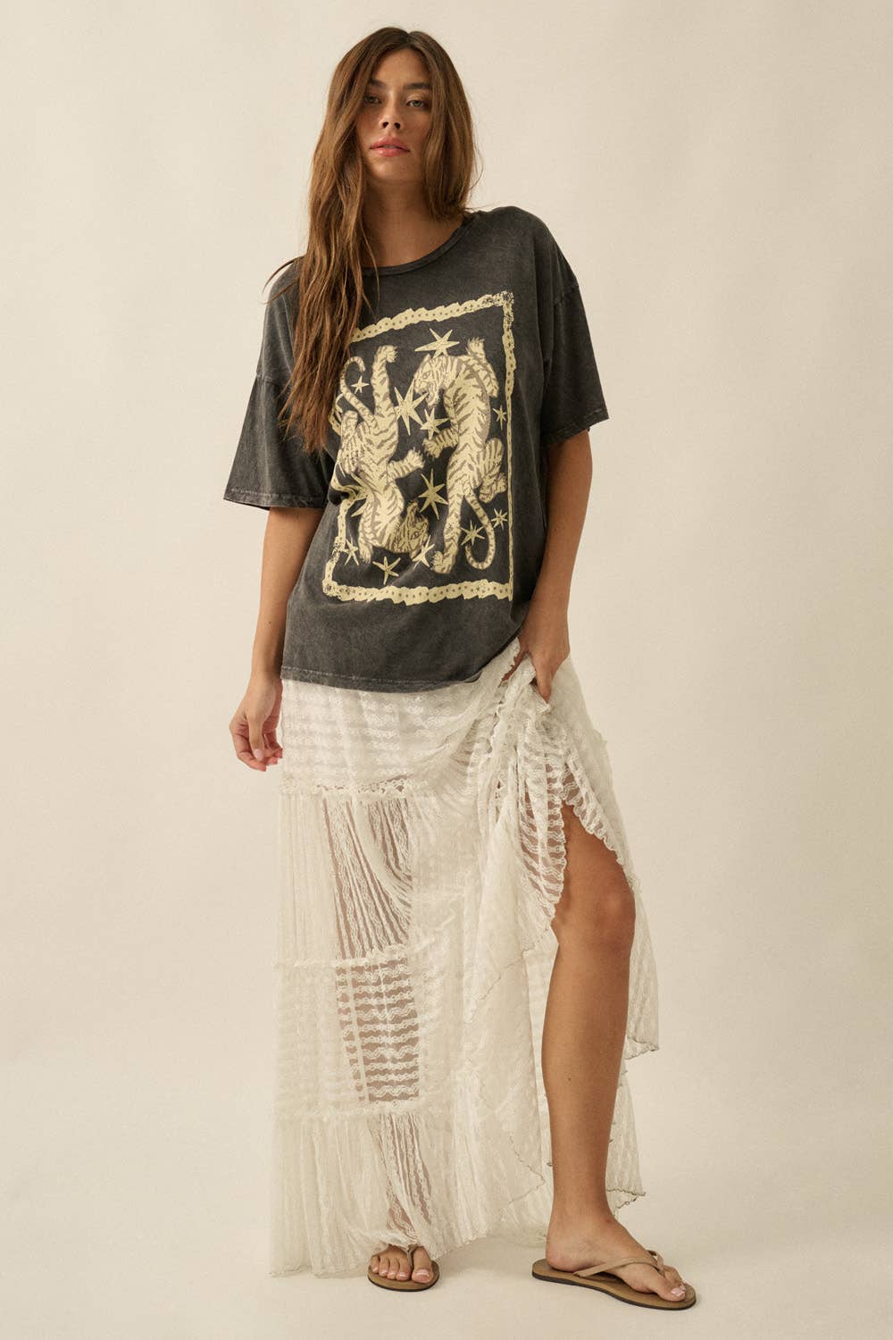 Tigers & Stars Vintage-Wash Oversized Graphic Tee – Charcoal