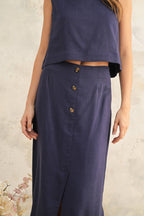 BUTTON AND SLIT FRONT LONG SKIRT