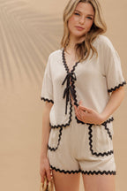 CONTRAST WAVY TRIM FRONT TIE TOP & LINEN SHORT SET