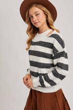 INNER TANK TOP FUZZY STRIPED KNIT SWEATER