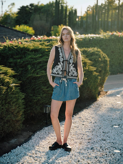 DENIM SMOCKED WAISTBAND SKORTS